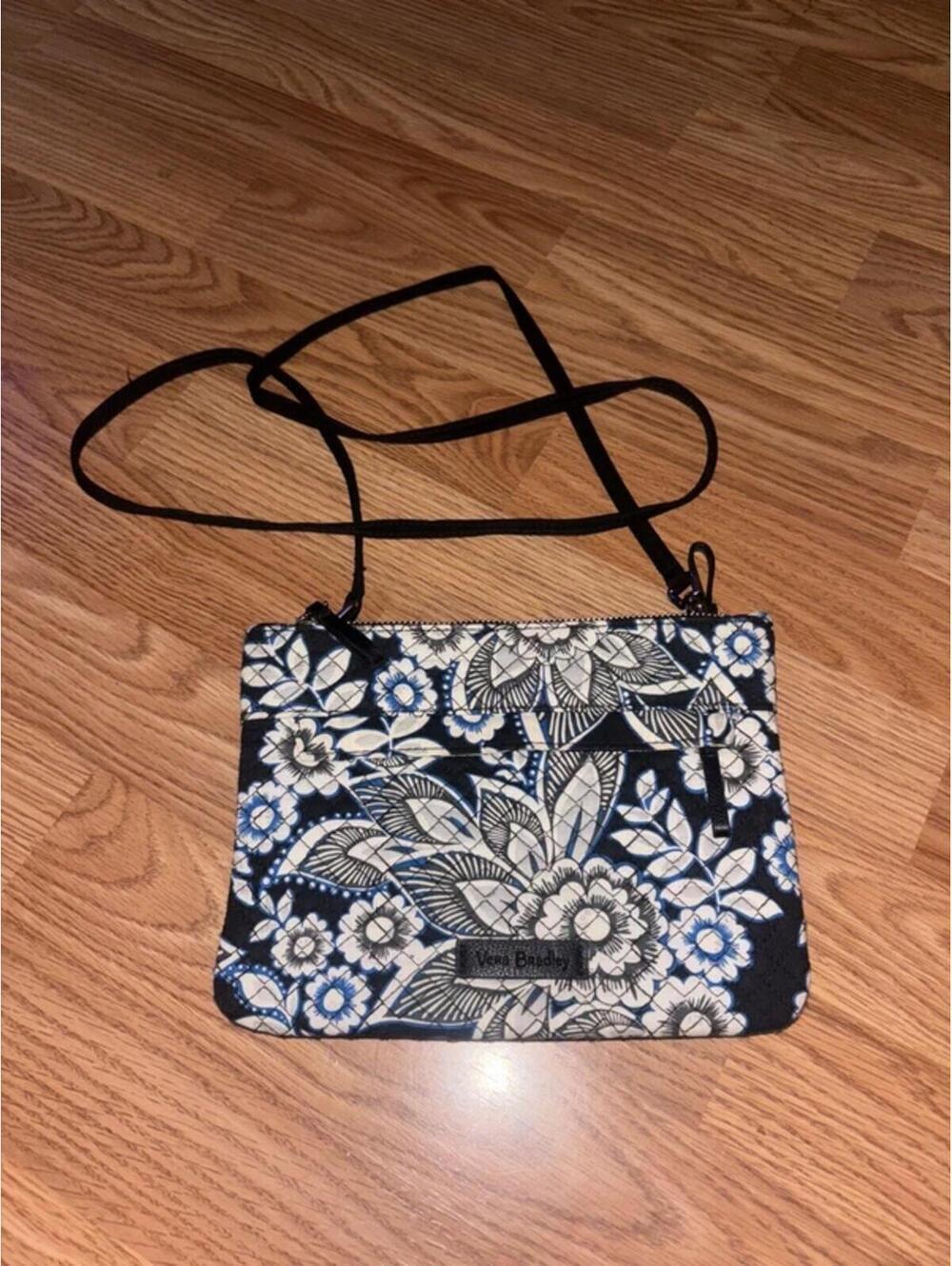Vera Bradley Interchangeable Crossbody/Wristlet
